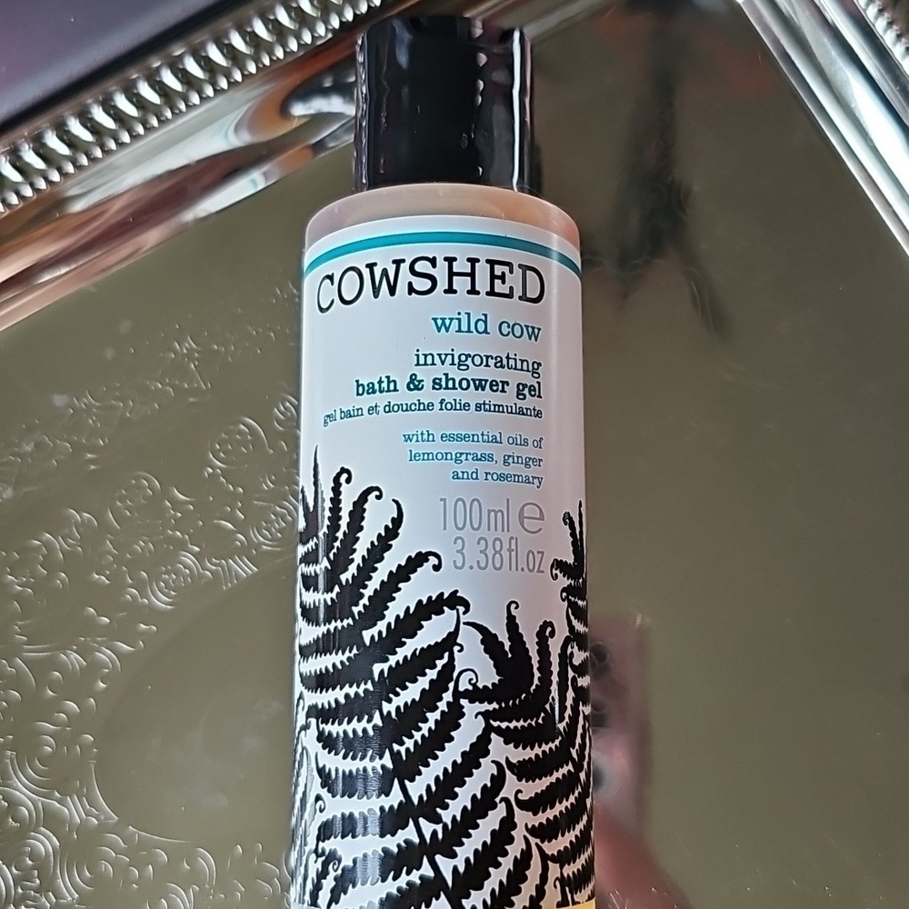 New Cowshed Wild Cow Invigorating Bath & Shower Gel - 3.38 Fl. oz. Hard To Find